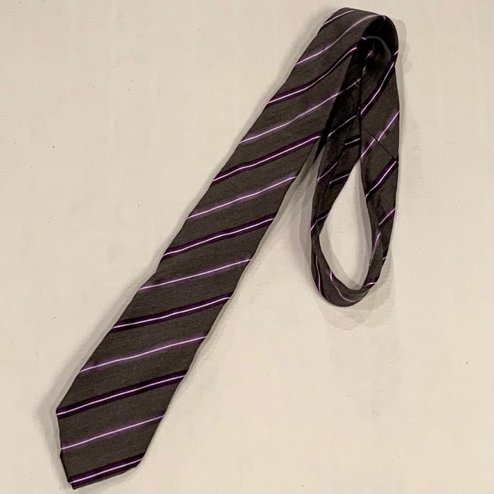 Geoffrey Beene purple and great striped tie